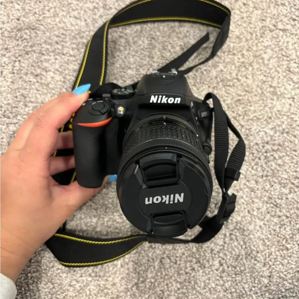 Nike 5600 camera